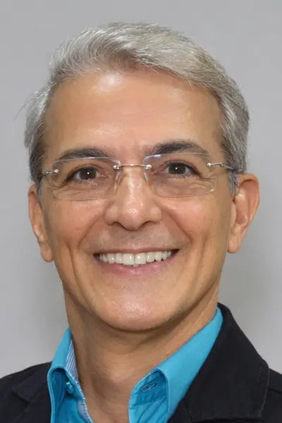 Dr Everado Castellani
